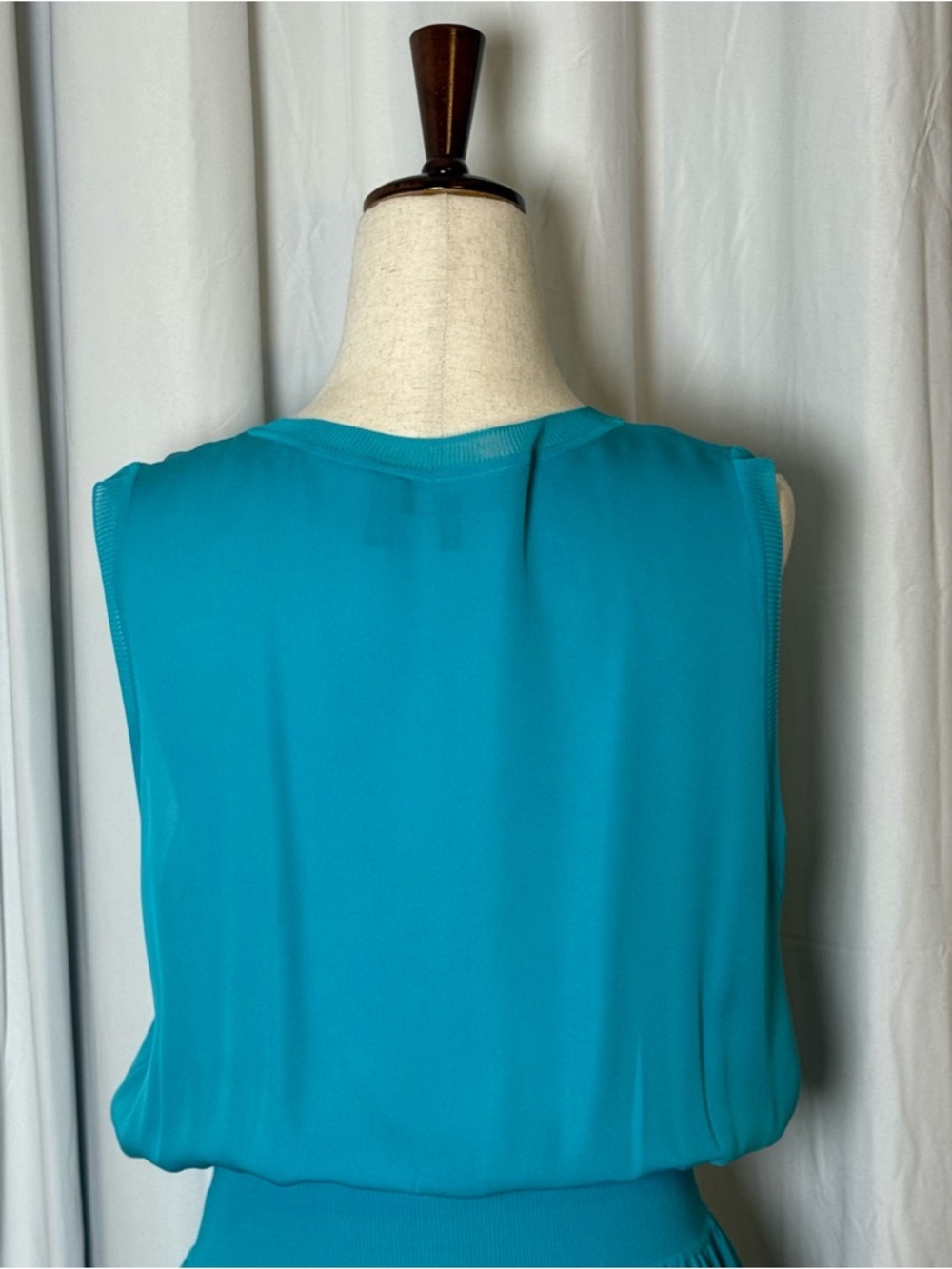 Theory 100% Silk Dress Teal Aqua Blouson Elastic Waist Sleeveless Medium - Picture 6 of 11